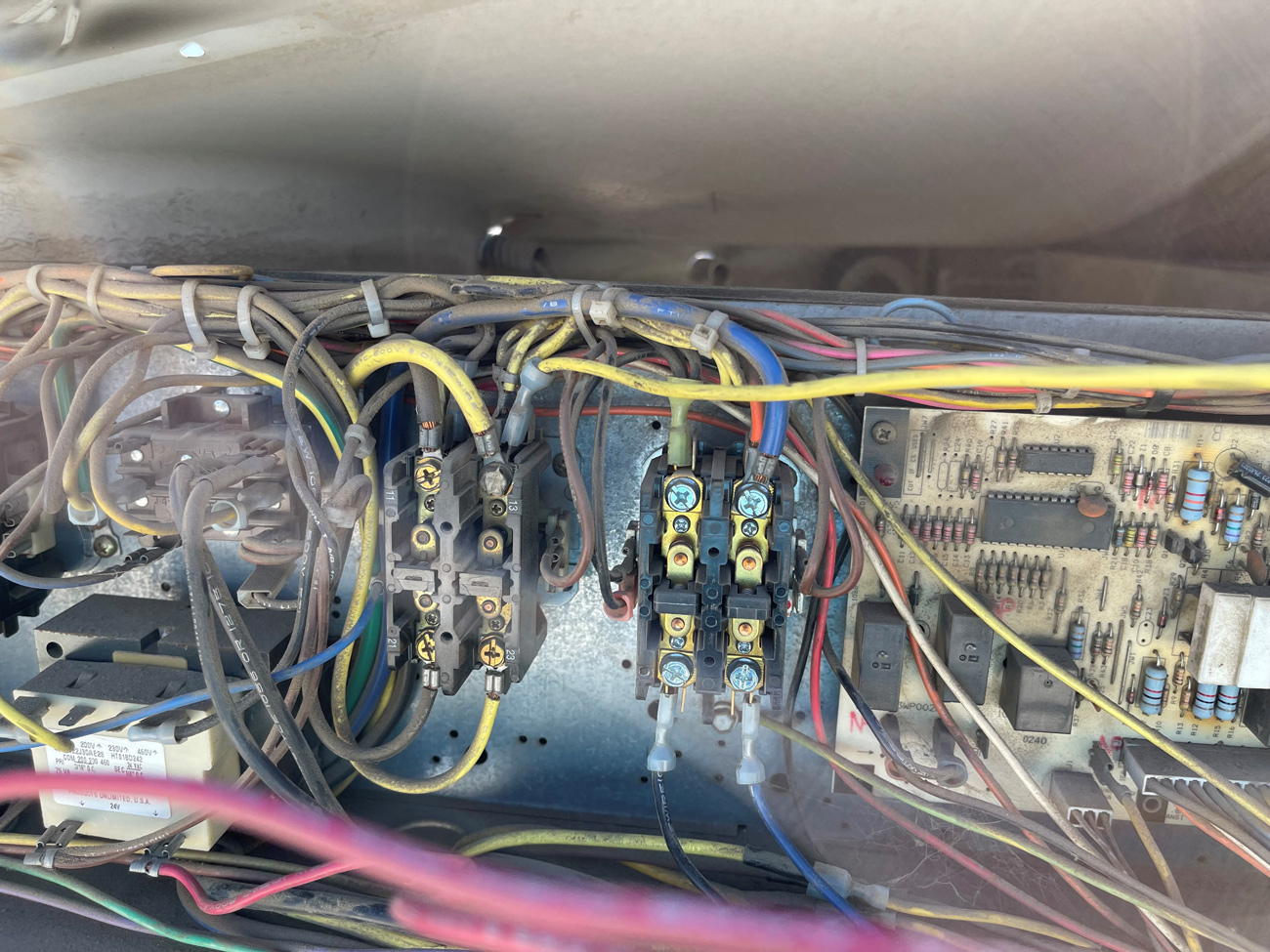 air-condition-repair-and-maintenance-service-company-in-bakersfield-08